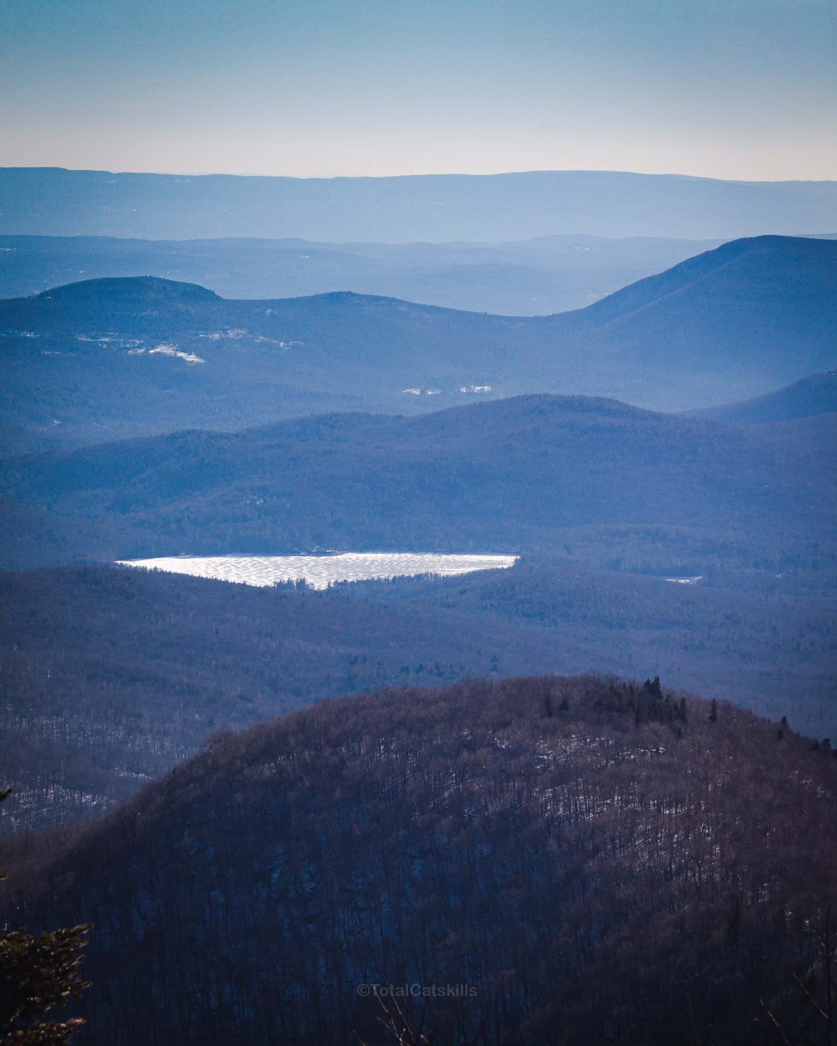 sugarloaf mountain in winter
