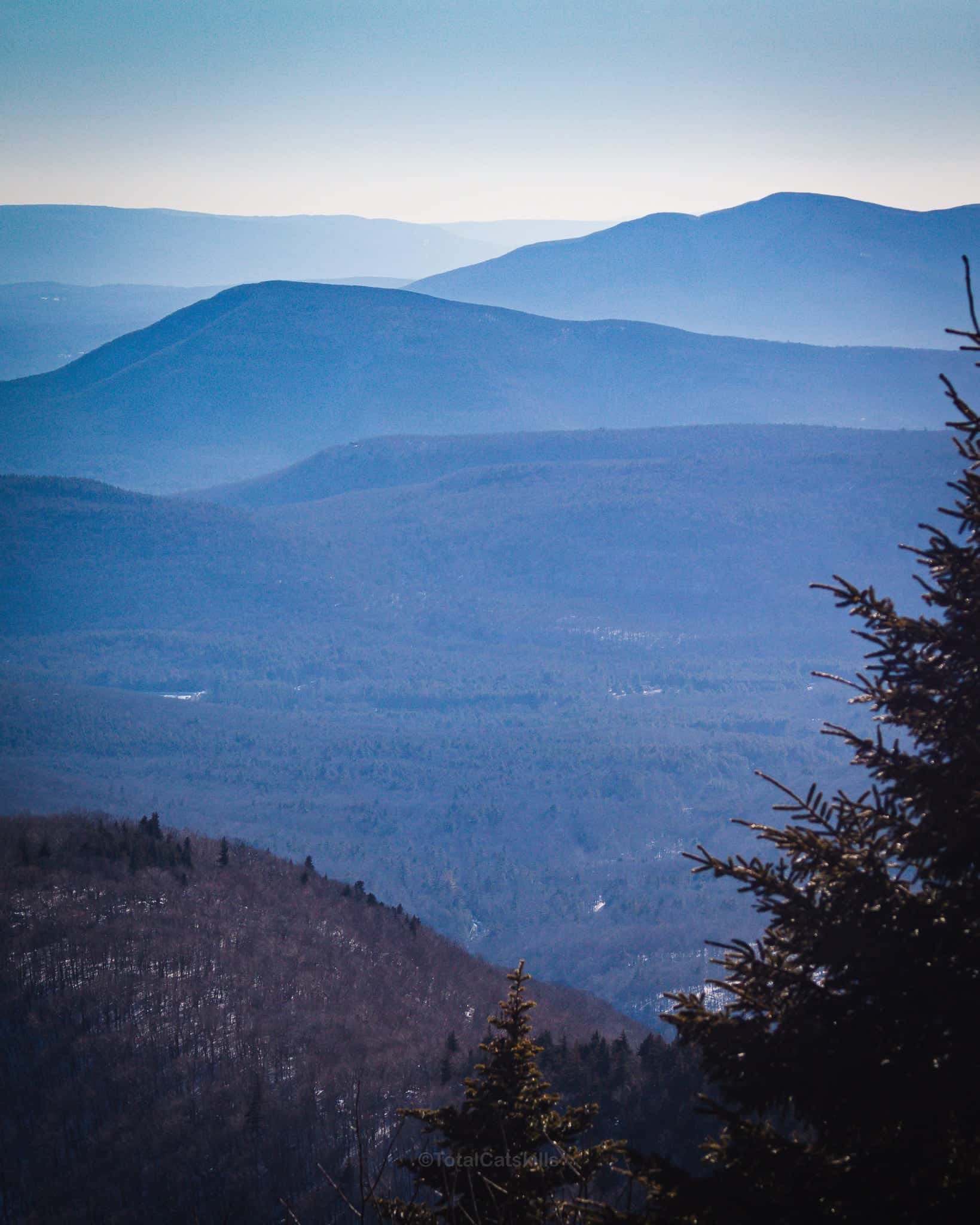 view from sugarloaf mountain in winter