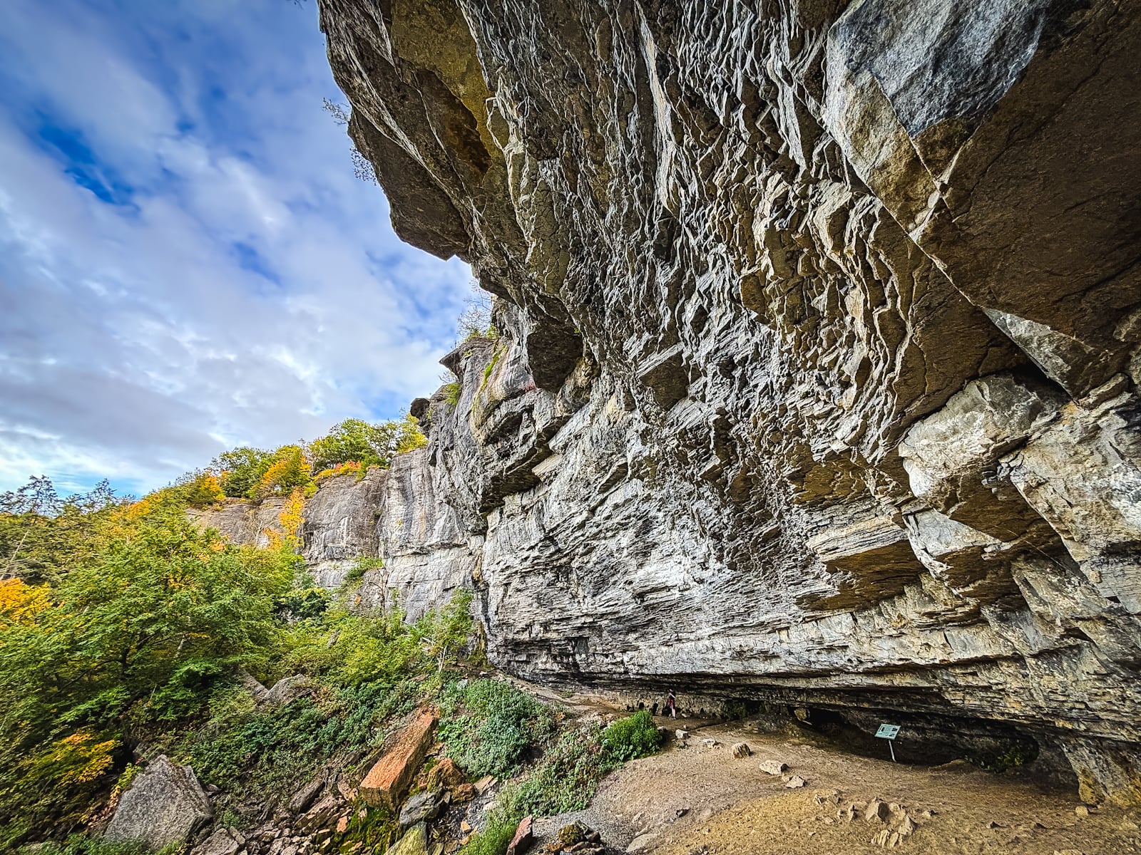 Indian Ladder Trail, Thacher State Park