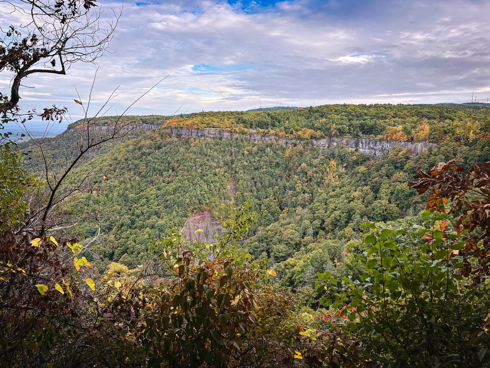 Indian Ladder Trail, Thacher State Park